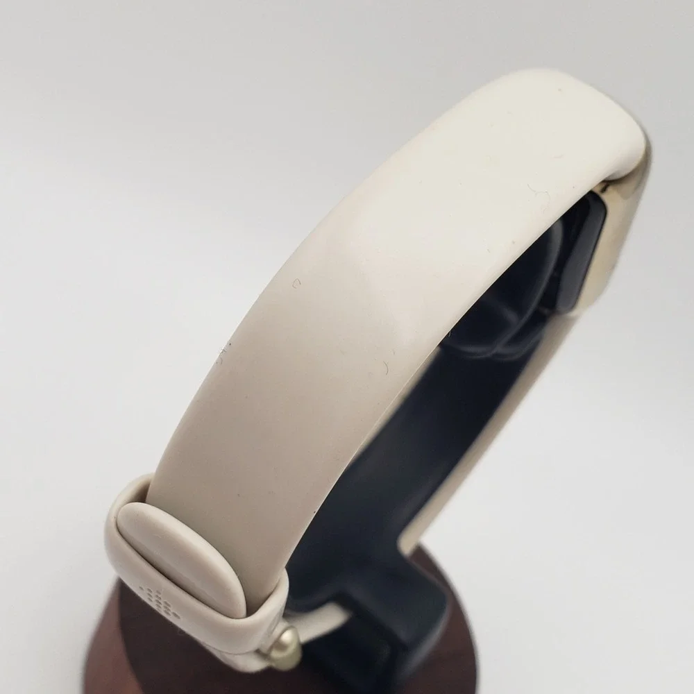 Fitbit Luxe Fitness Tracker Unisex Lunar White Gold FB422 Smartwatch - Tested